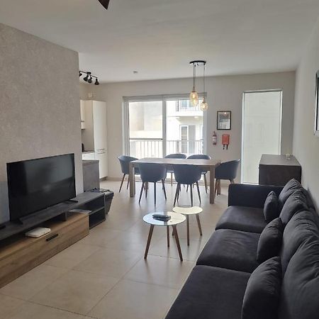 Gzira, 2 Bedroom Apartment Eksteriør bilde
