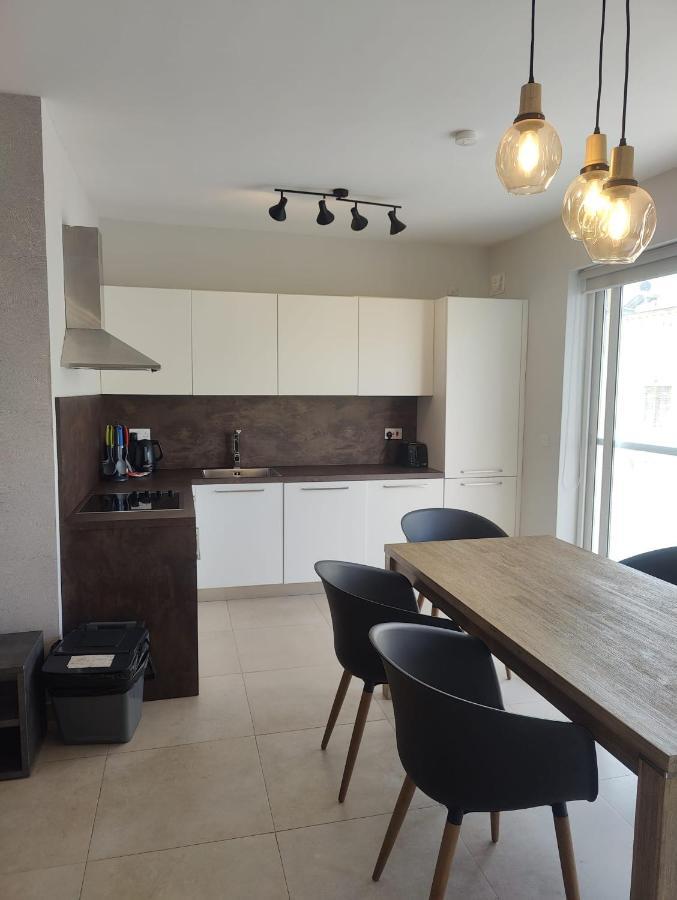 Gzira, 2 Bedroom Apartment Eksteriør bilde