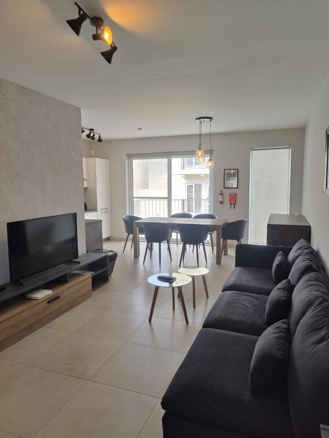 Gzira, 2 Bedroom Apartment Eksteriør bilde